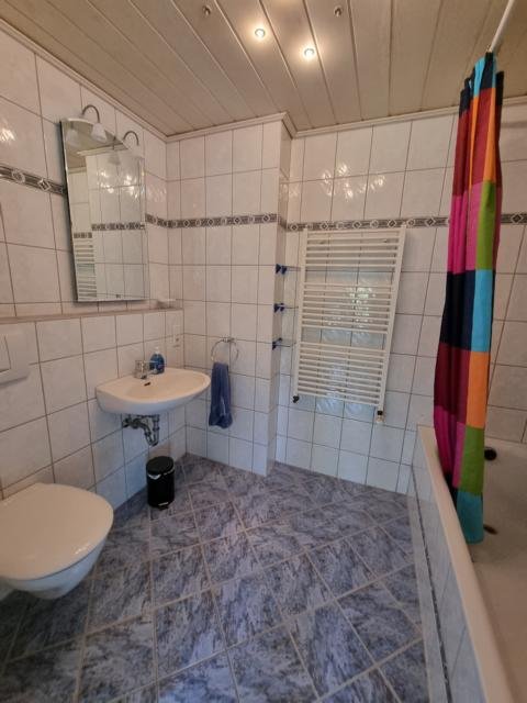 Badezimmer 2