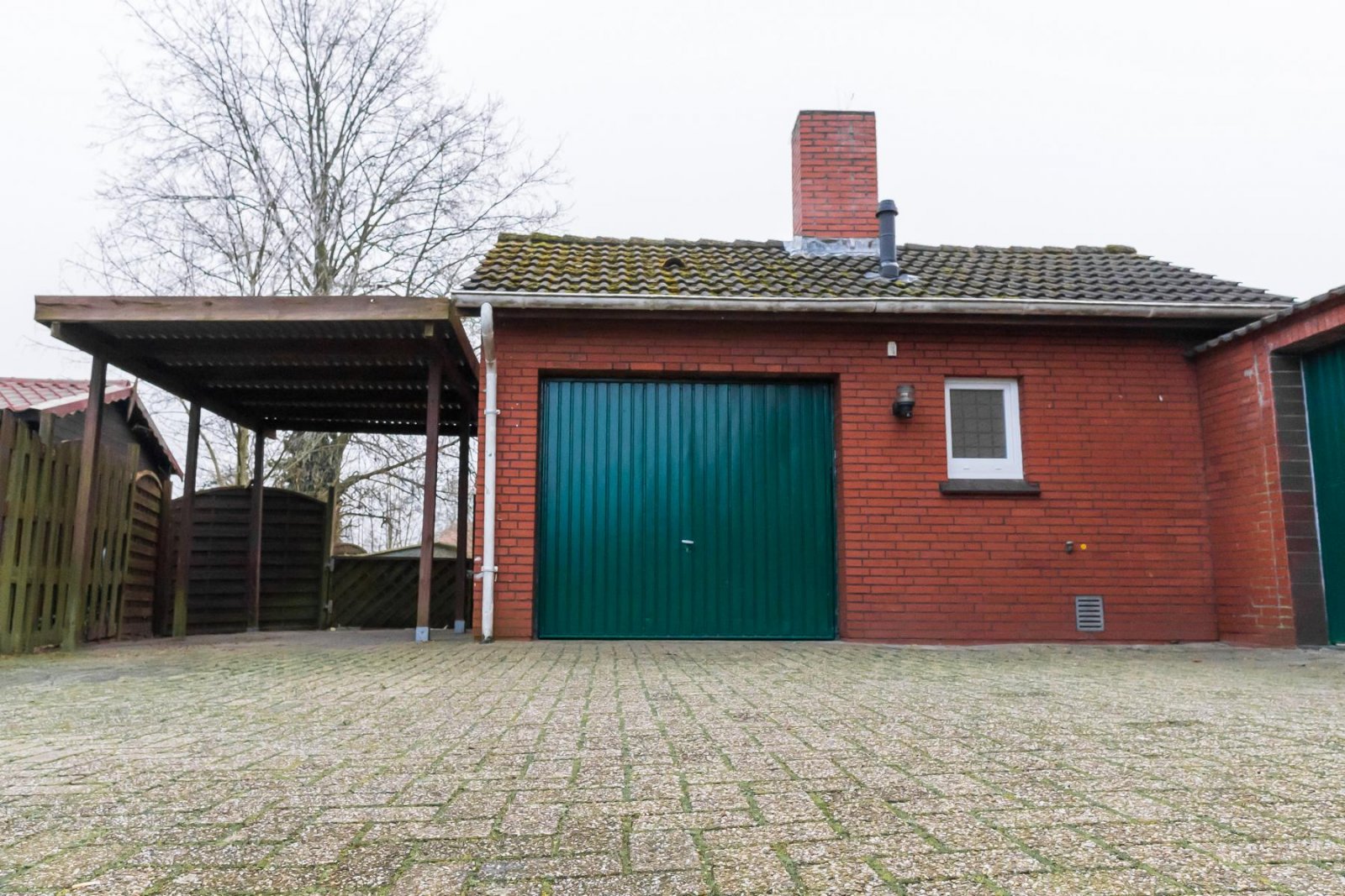 Garage + Carport