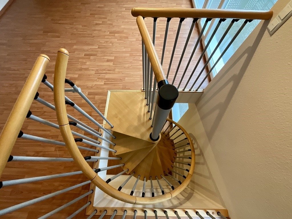 Wendeltreppe in den Spitzboden