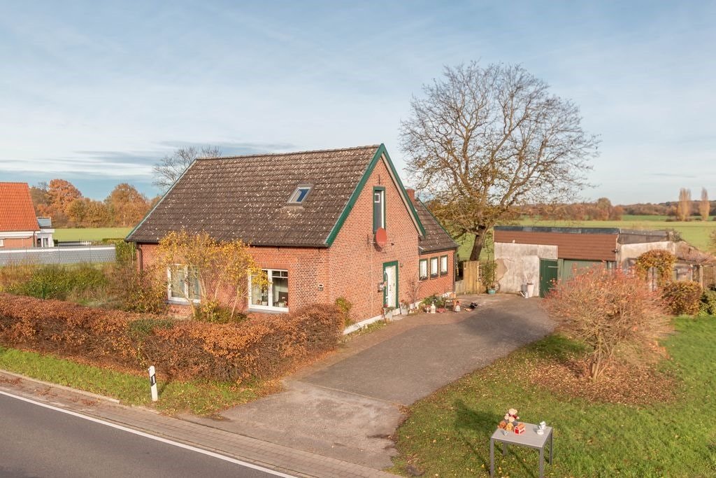 Einfamilienhaus mit Potenzial in Suddendorf Einfamilienhaus mit Potenzial in Suddendorf